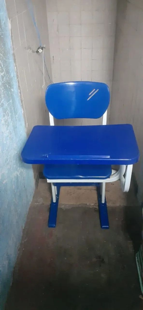 Cadeira escolar em polietileno Desk - Foto 4