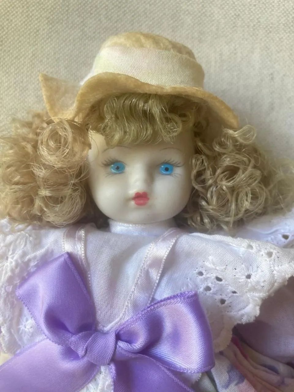 Boneca com braços, pernas e rostinho em louça  - Foto 3