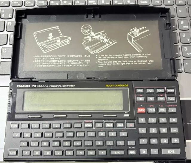 CASIO PB-2000C PERSONAL COMPUTER - VINTAGE / COLECIONADOR - Foto 2