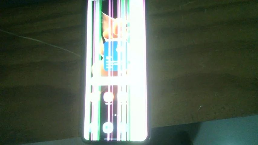 Galaxy Z flip 3 com defeito - Foto 3