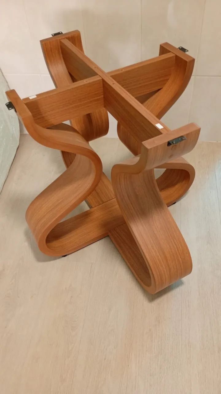 Mesa de jantar linda (só a mesa sem as cadeiras) - Foto 3