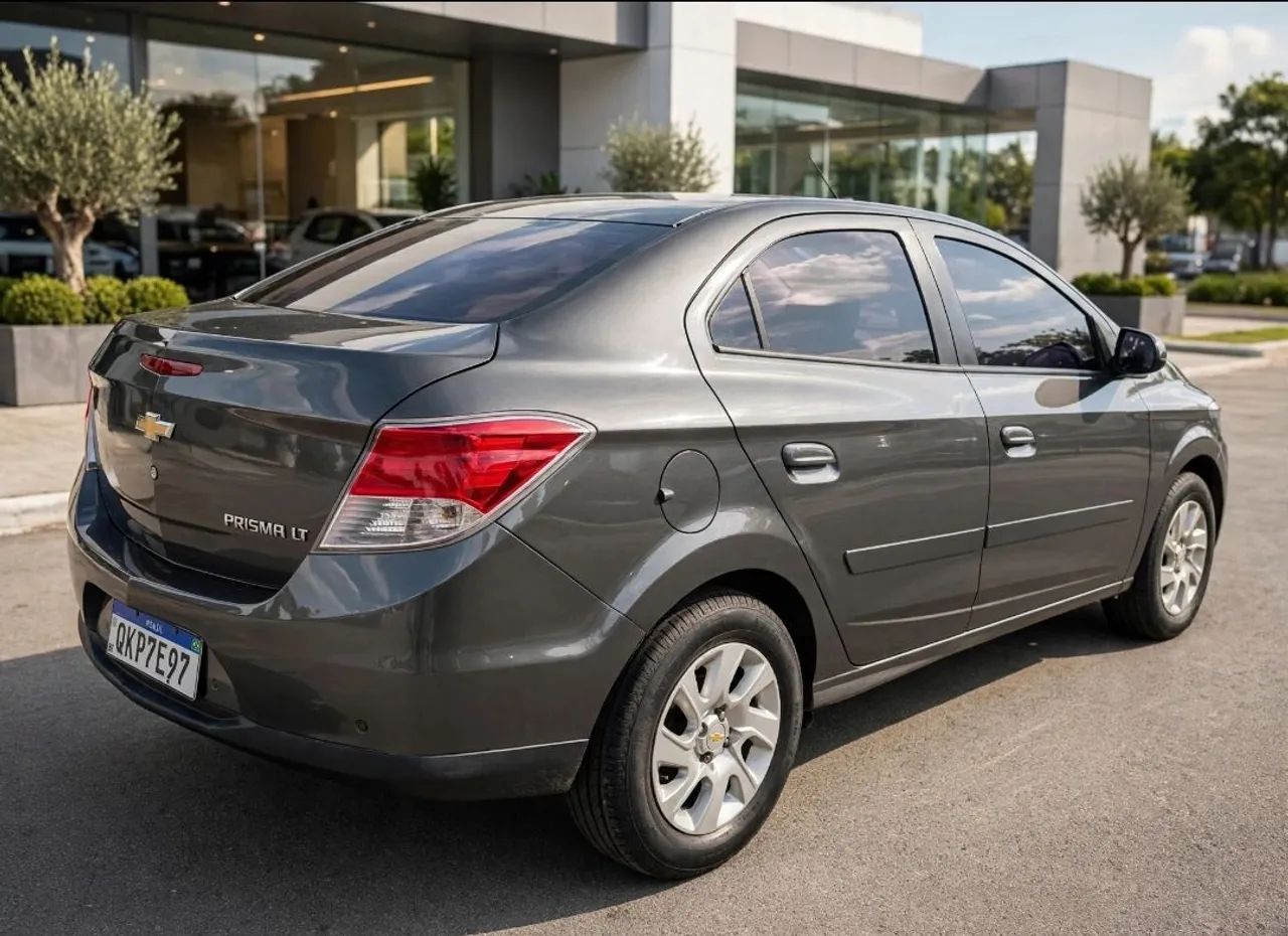Chevrolet Prisma Sed. LT 1.0 8V Flexpower 4P 2015 - Foto 3