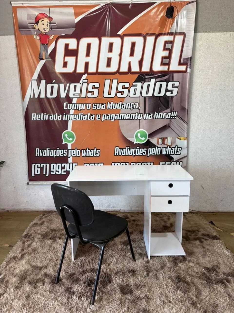 Mesa de estudo ótima + cadeira normal ((ENTREGO GRATIS))