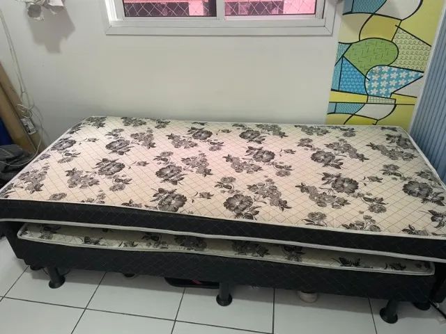 VENDO DUAS CAMAS DE SOLTEIRO TIPO BICAMA - Foto 2
