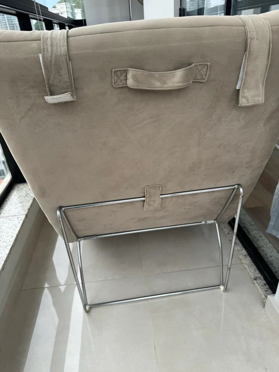 Poltrona Moderna e Confortável  - Foto 3