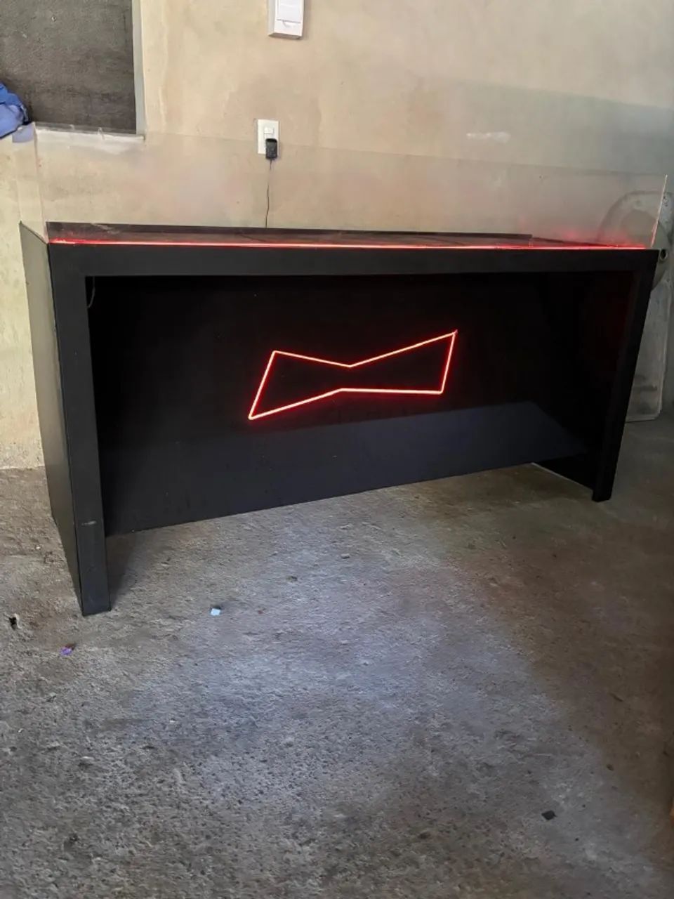 VENDESE MESA PARA DJ