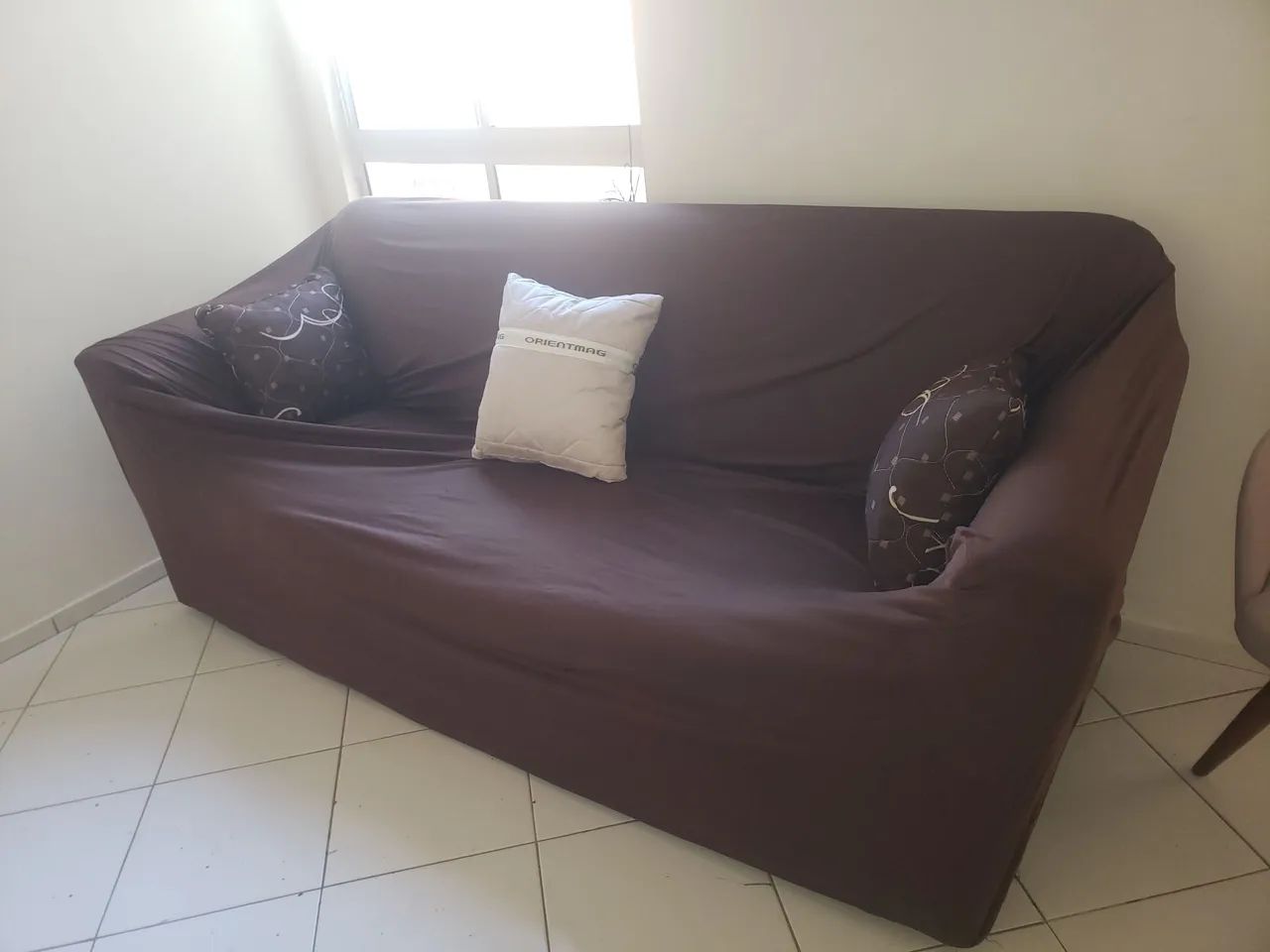 Sofá de três lugares oportunidade!!!