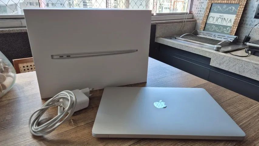 Apple MacBook Air M1 13.3インチ 16GB 216GB OTH PRODUTOS - MacBook Air, MGQN3BZ/A, Tela 13.3