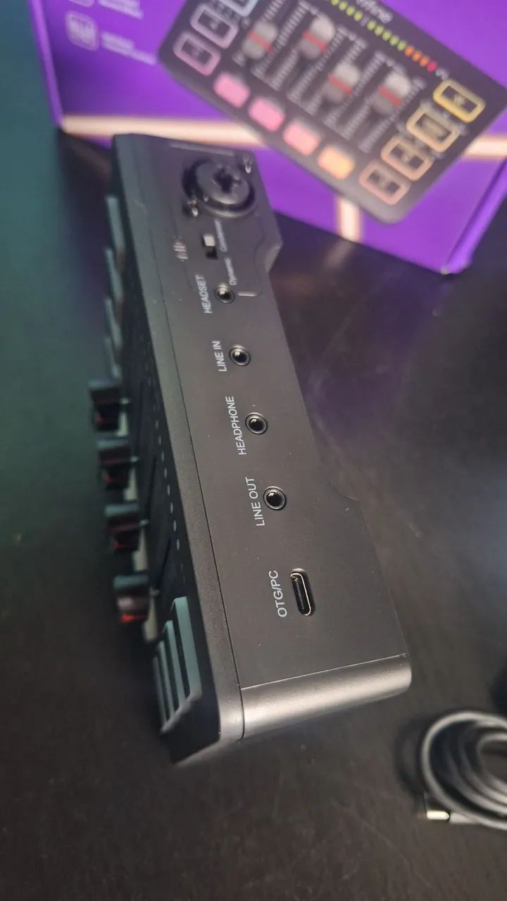 Mixer de aúdio - Fifine SC3 RGB - Preto - Foto 3