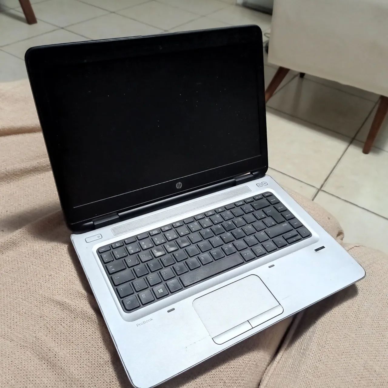 Vendo notebook com pequena avaria - Foto 2