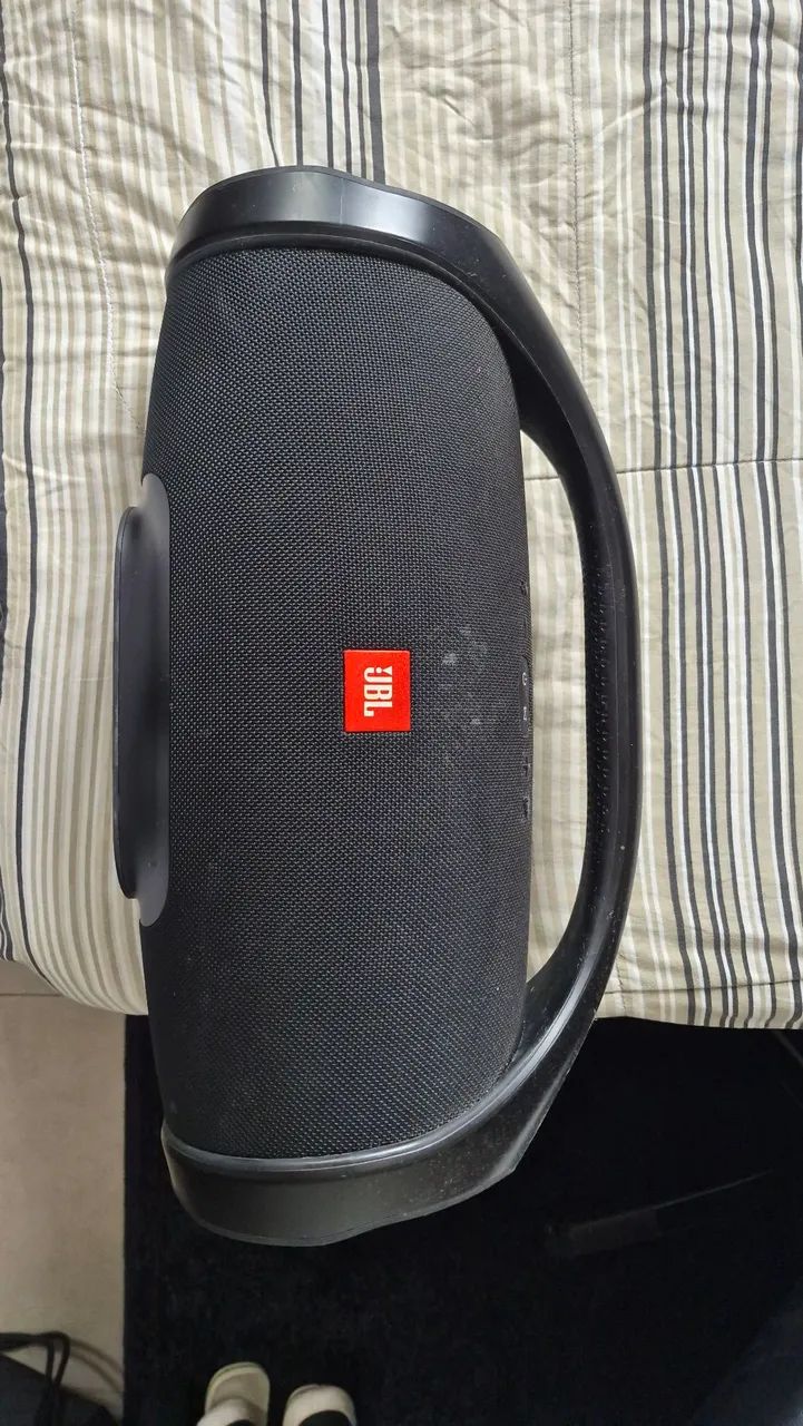 Jbl boombox 1