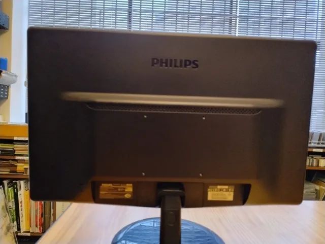 Monitor Philips 22" - 226V3L - Foto 2
