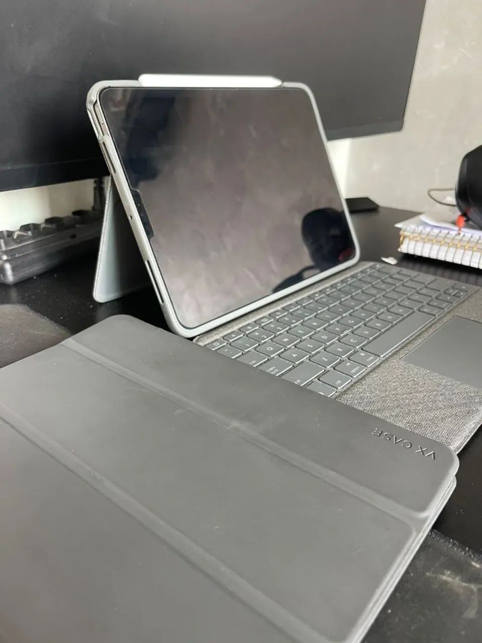 Ipad pro m3 11 polegadas com 1 tb de armazenamento + Apple pencil + capa Apple teclado - Foto 5