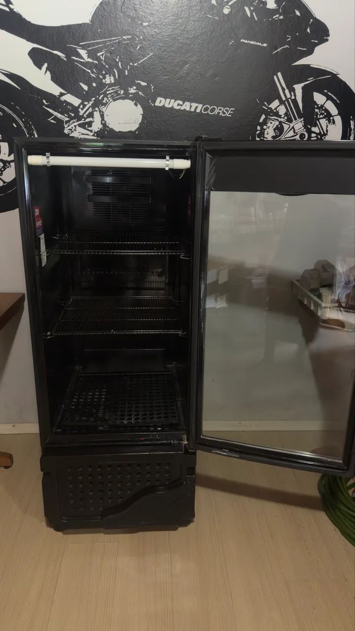 EXPOSITORA DE REFRIGERANTES - PORTA DE VIDRO  - Foto 3