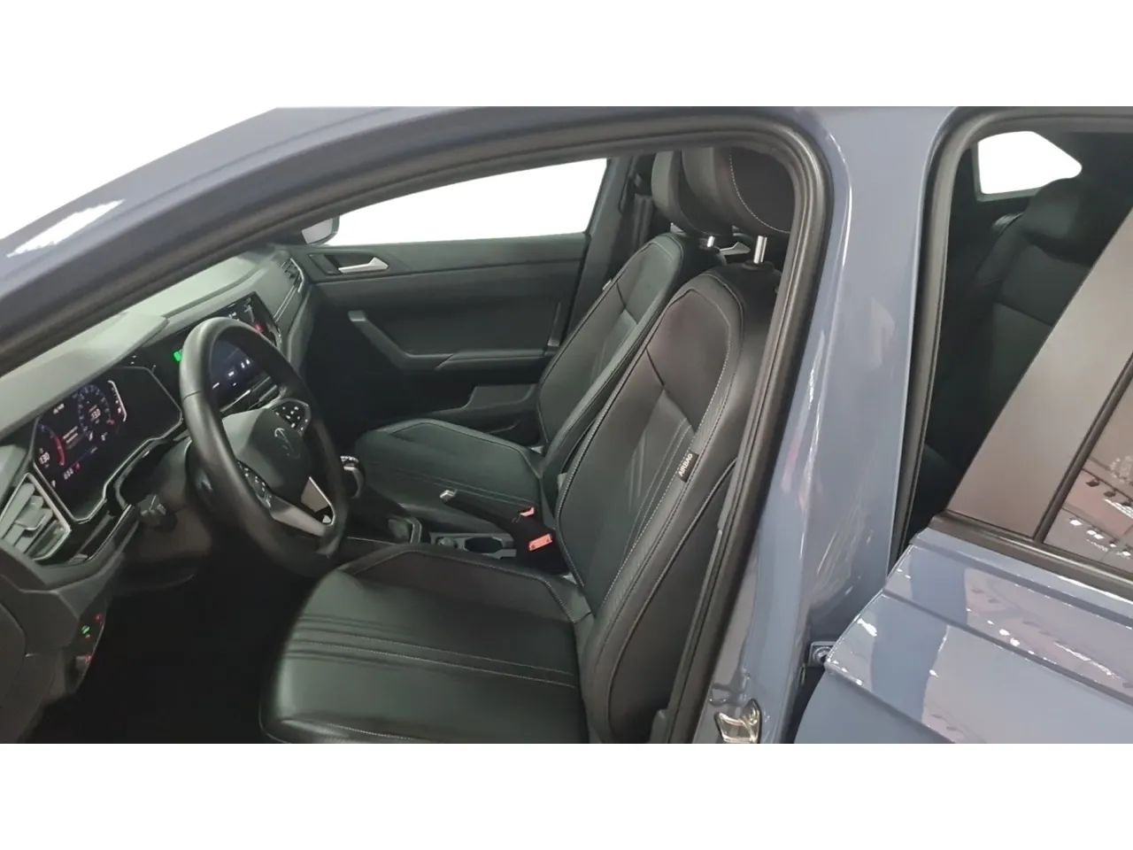 Volkswagen Nivus Highline 1.0 200 TSI Flex Aut., foto 11 de 17