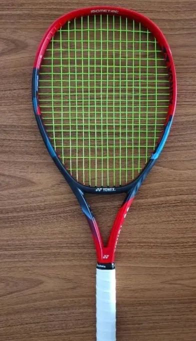 Yonex Vcore 100 em ótimo estado