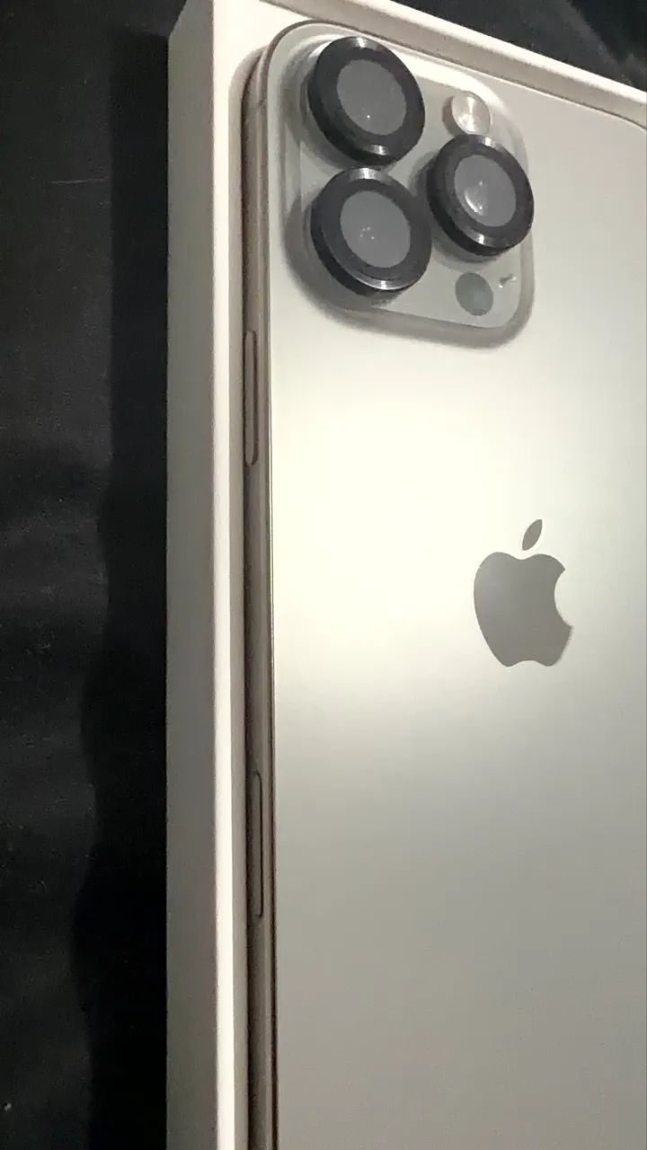 iPhone 16 Pro Max - 256GB - Foto 4