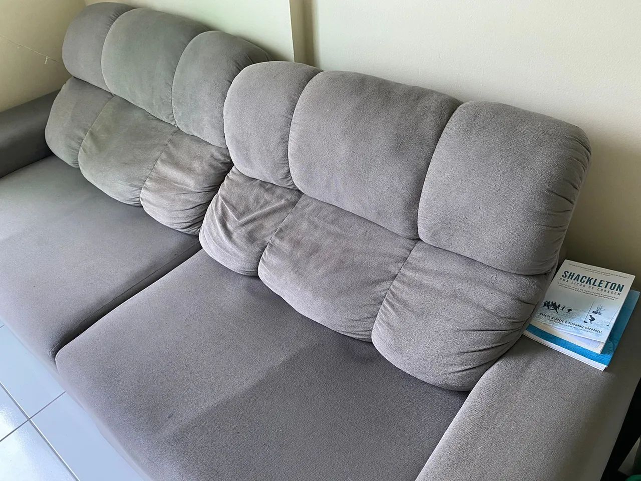 Sofá-cama retrátil 3 lugares (cinza) - Foto 3