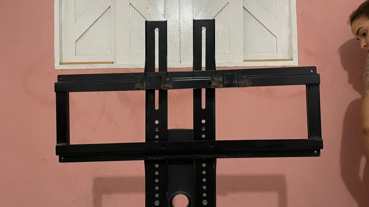 Vendo suporte de tv com prateleiras - Foto 4