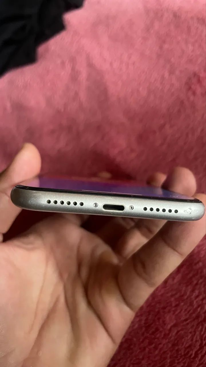 IPHONE XR BRANCO TODO ORIGINAL COM SENHA - Foto 4