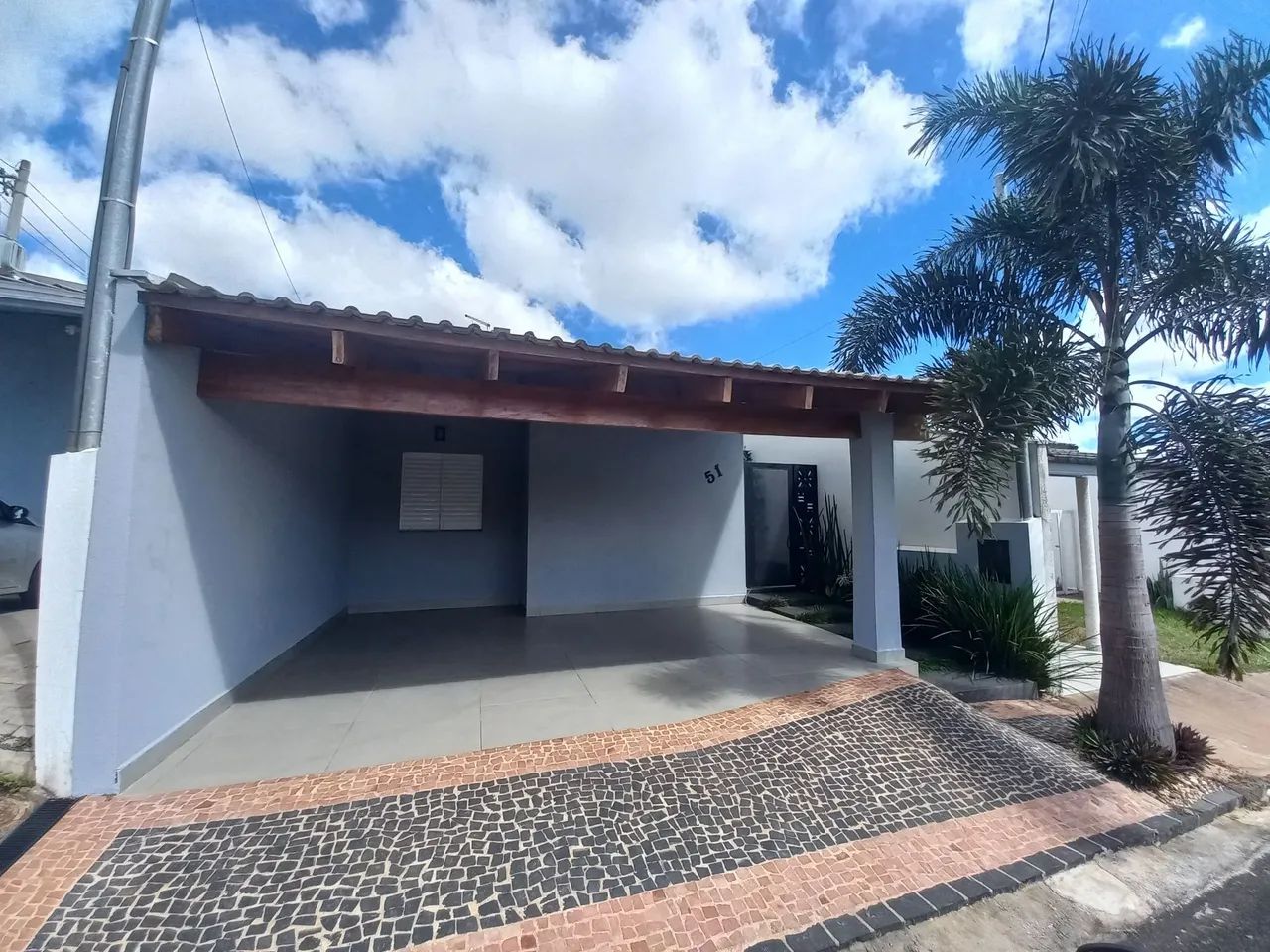 Casa em Condomínio Fechado