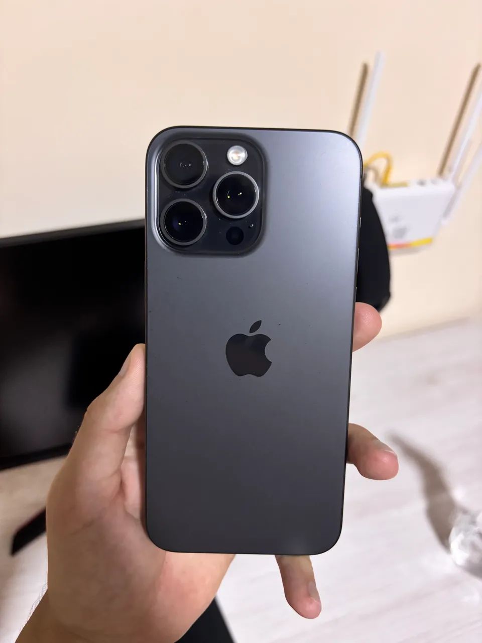 iPhone 15 pro max  - Foto 2