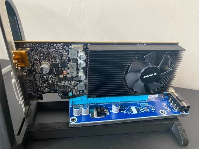 GT 1030 Gigabyte GDDR5 2GB - Excelente Estado