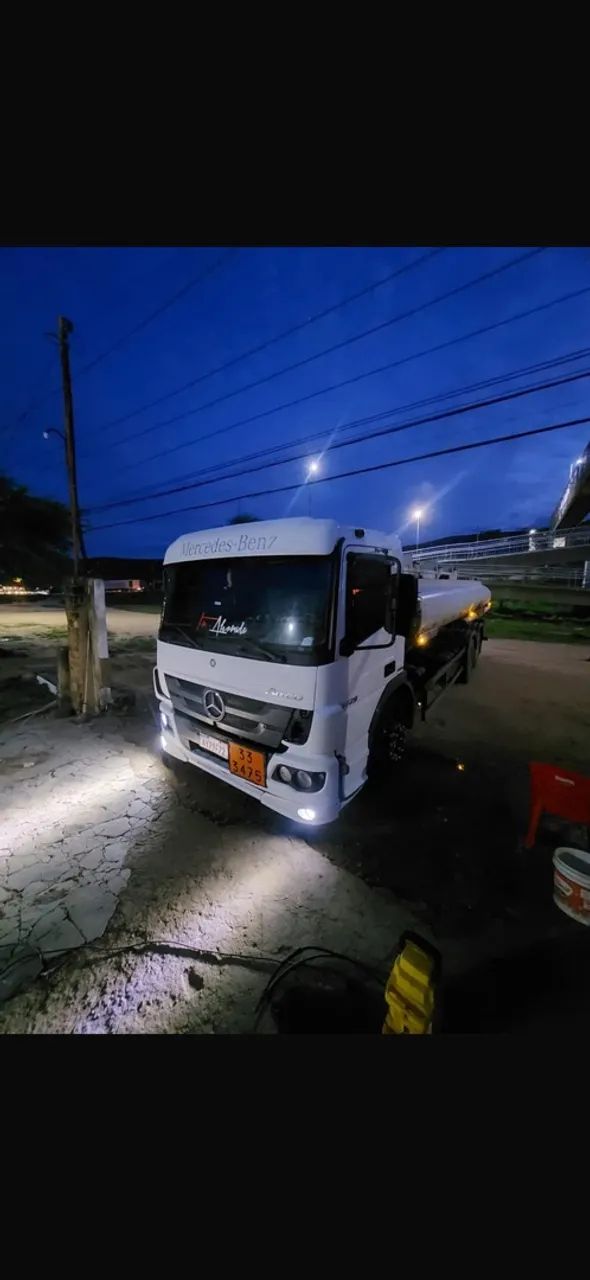 Atego no tanque  - Foto 2