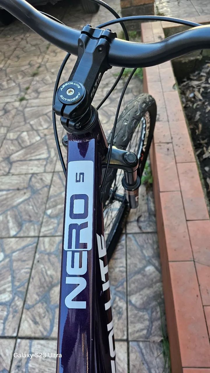 Nero 5 aro 29 com suspensão e freio a disco. Nova! - Foto 3