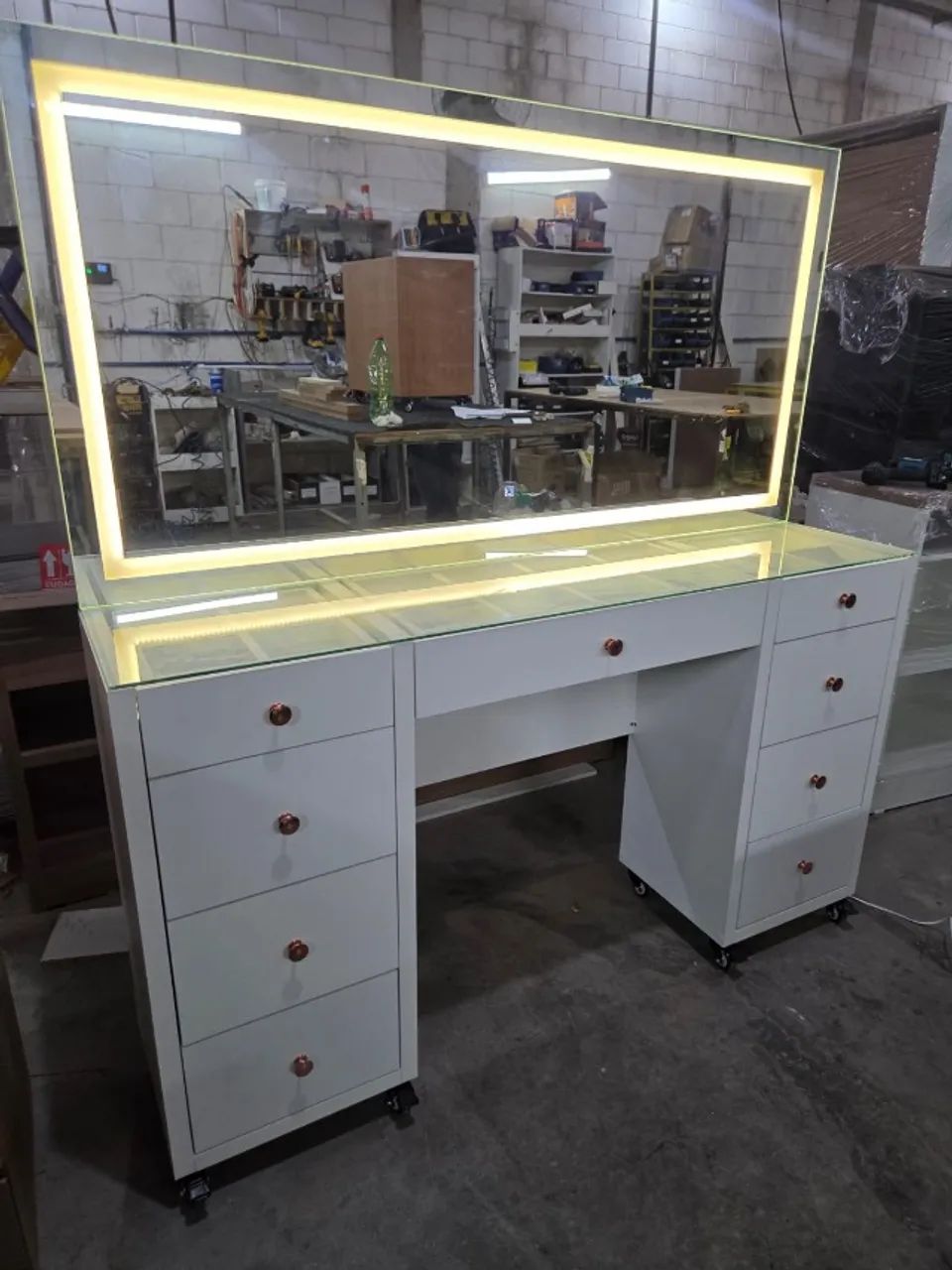 Penteadeira MDF 09 Gavetas com LED  150x150x35 - Foto 3