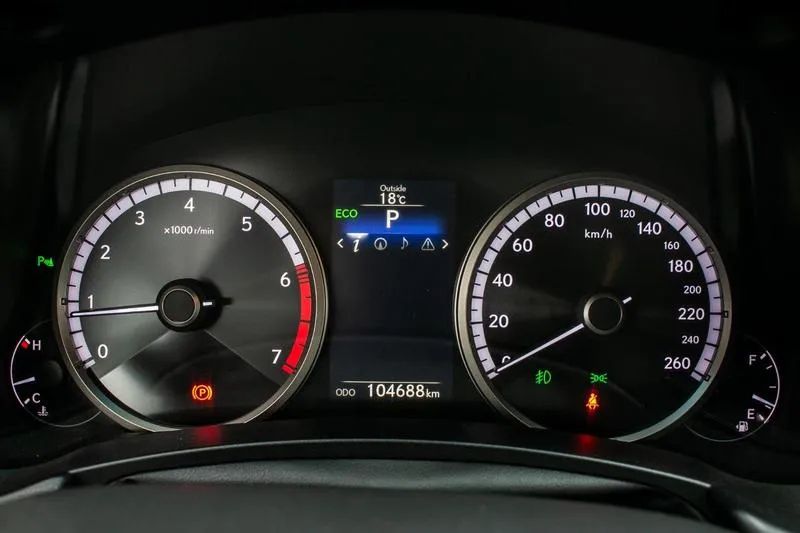 Lexus NX-200t F-sport 2.0 16V 238cv Aut., foto 7 de 20