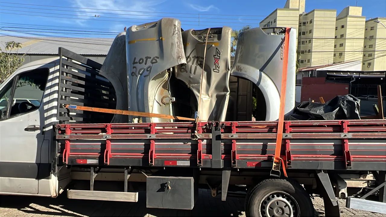 Caçamba de ranger l200 triton frontier Amarok 