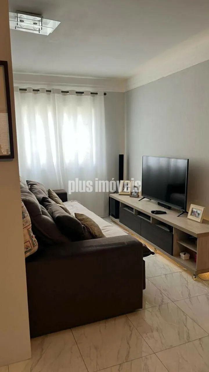 Casa de Condomínio em Parque São Domingos com 148m²