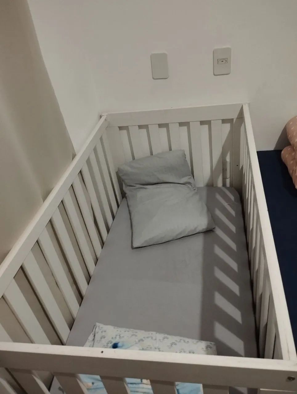 Vende-se berço modelo americano 