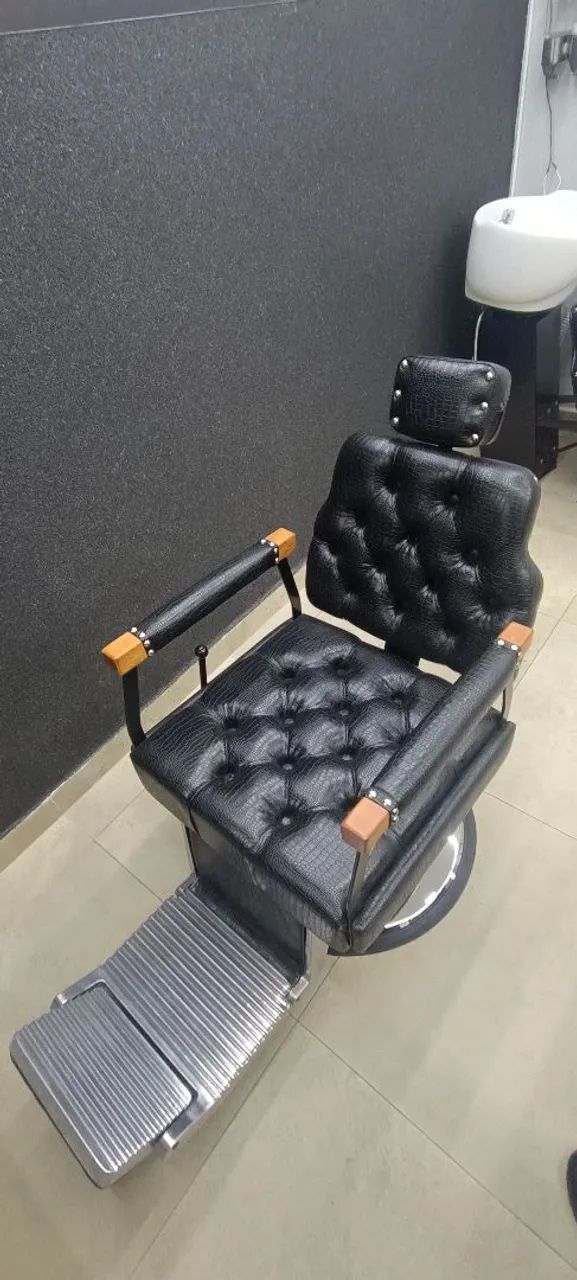 Cadeira de barbeiro completa com bancada e espelho  - Foto 3