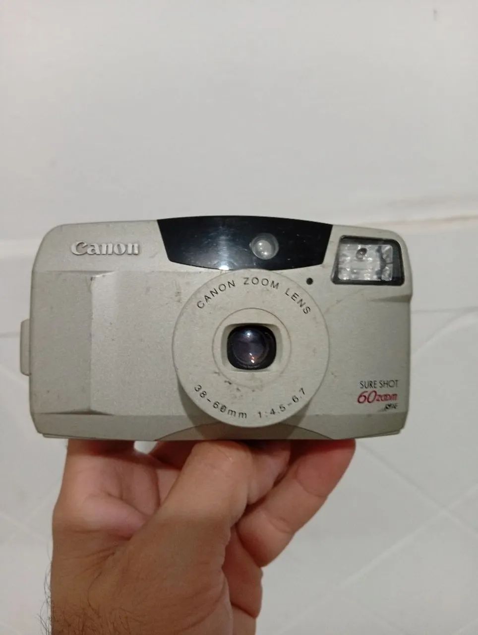 Camera analógico Canon funcionando 