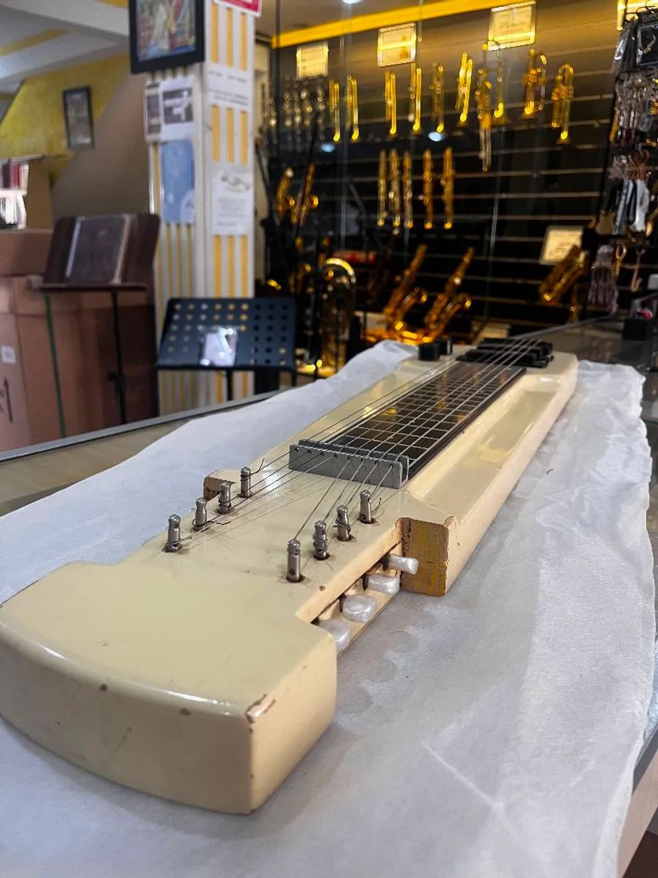 Guitarra havaiana de Luthier
