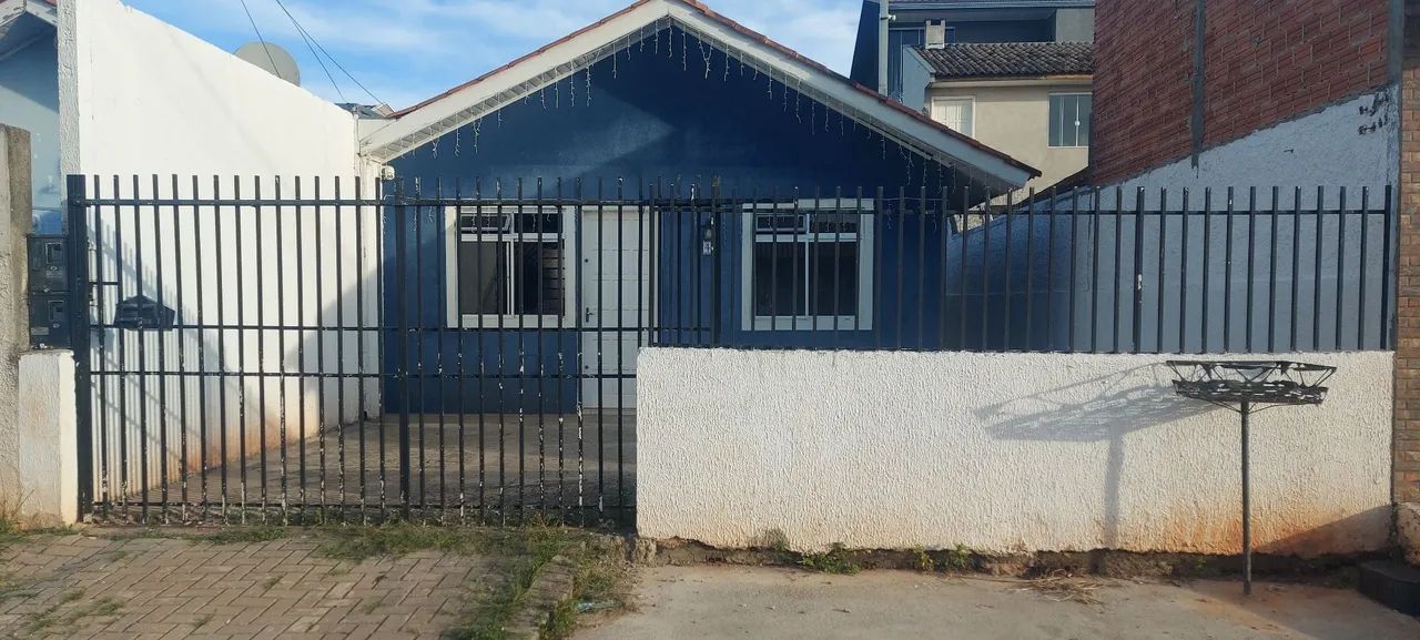 Alugo casa 