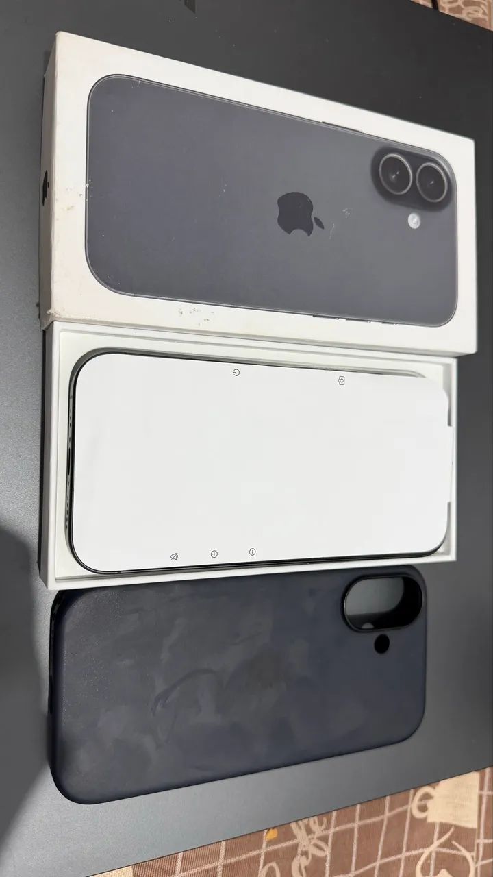 Vendo iPhone 17 black 256