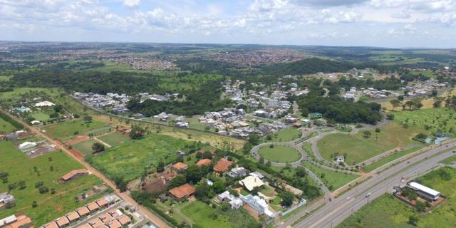 Lote a venda no Condomínio do Lago próximo a portaria
