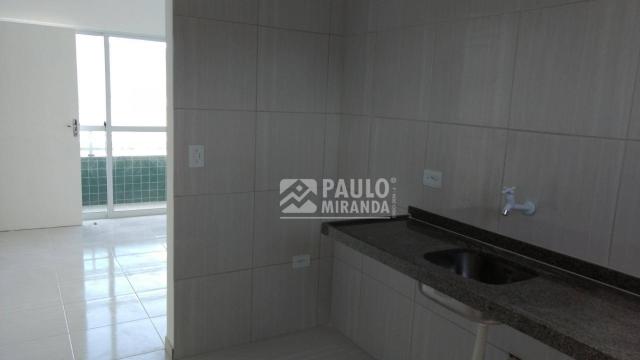 2 quartos (1 suíte) - quadra do mar em olinda - 2 vagas de garagem - Foto 5