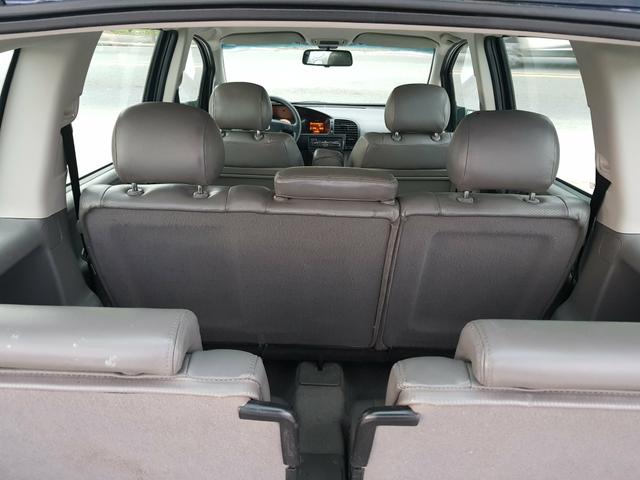 GM Zafira Elite 2005 Automática 2.0 8v Couro Airbag ABS Piloto Automático - Foto 9