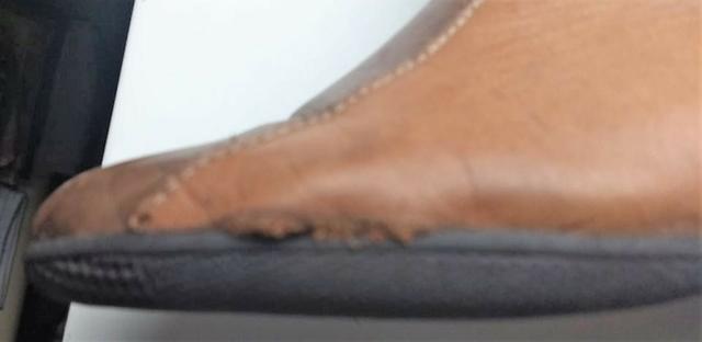 Bota de Couro J.Gean | Precisa Conserto | Tamanho 37 - Foto 3