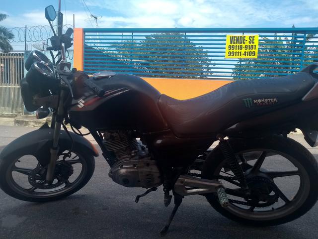 Suzuki YES 125 - Foto 4