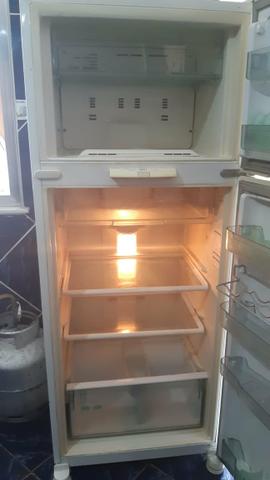 Geladeira - Foto 2