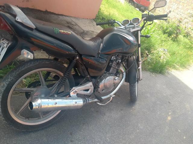 Suzuki YES 125 - Foto 2