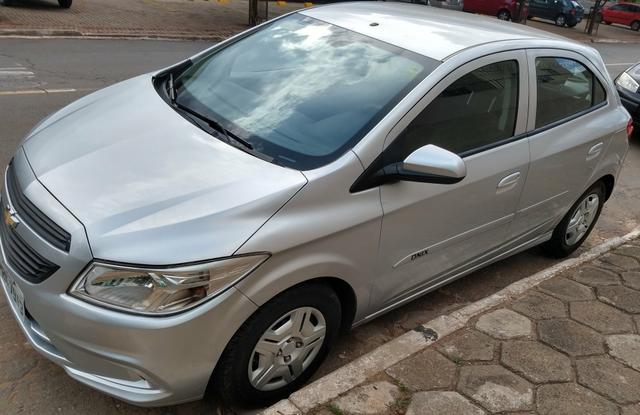 Vendo Onix Joy 1.0 Ano 2017/2018 Completo - Foto 2
