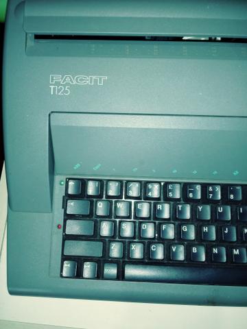 Vendo uma máquina de escrever elétrica - Foto 5