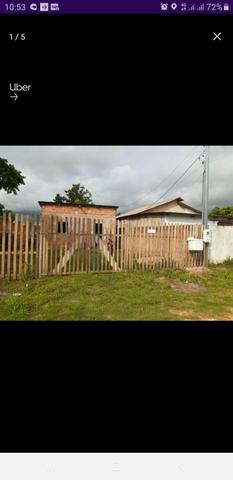 Tenho essa casa e terreno para trocar em outra casa