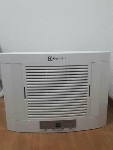Ar condicionado 220w já higienizado 10.000btus
